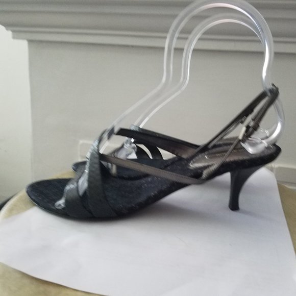 LOUIS VUITTON BLACK LEATHER ANKLE STRAP SANDALS HEELS 37-7 HEELS LV MONOGRAM - Picture 6 of 16